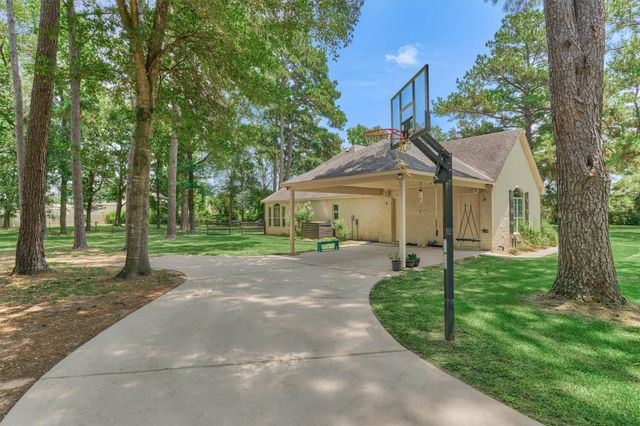 9102 Marshall Court, Magnolia, TX 77354