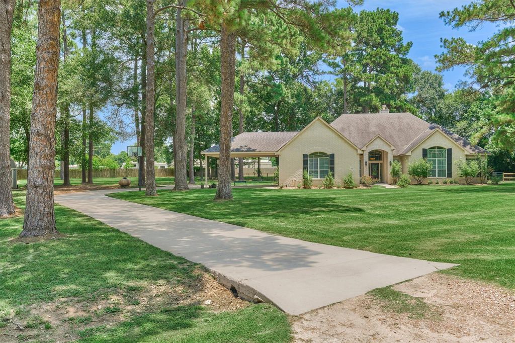 9102 Marshall Court, Magnolia, TX 77354