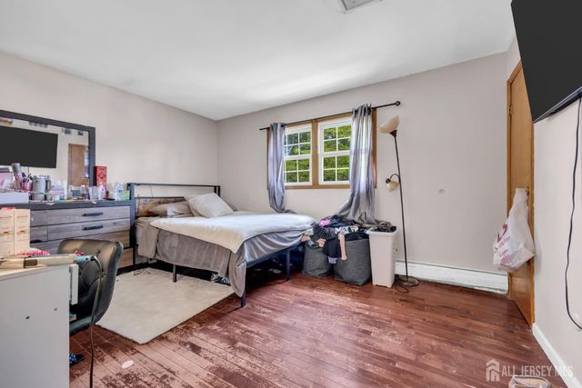 26 Nancy Lane, Piscataway, NJ 08854