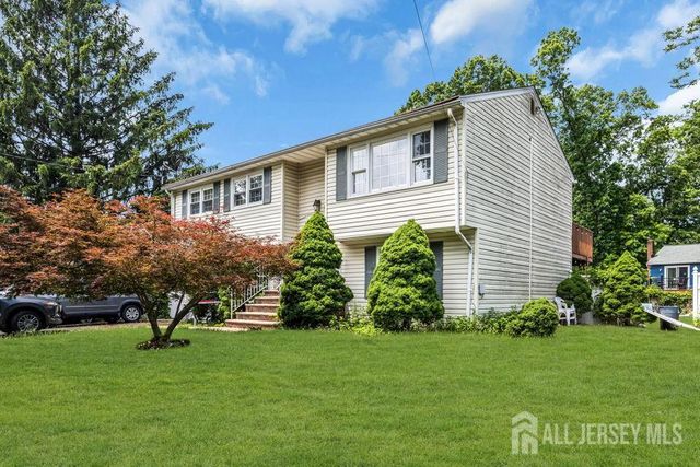 26 Nancy Lane, Piscataway, NJ 08854