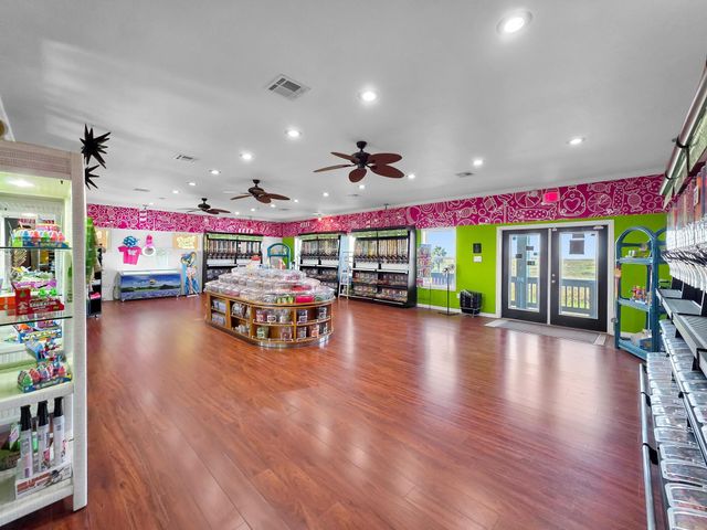 2570 Highway 87, Crystal Beach, TX 77650