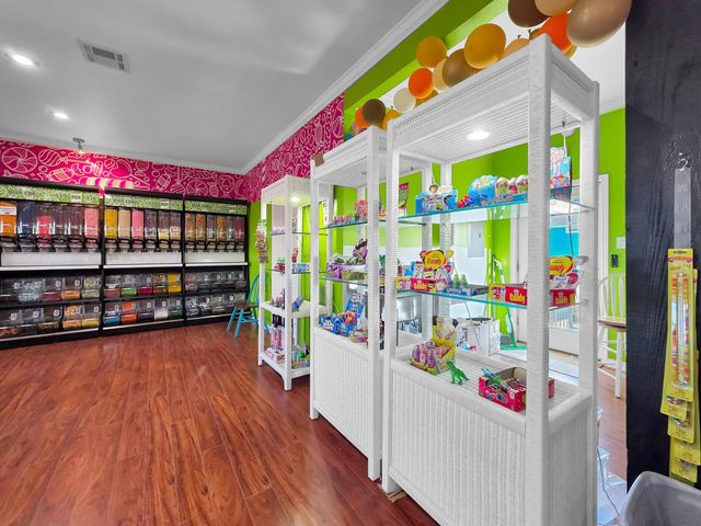 2570 Highway 87, Crystal Beach, TX 77650