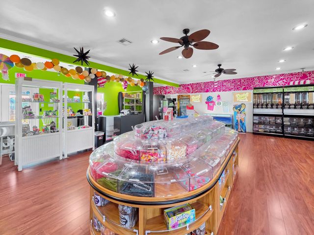 2570 Highway 87, Crystal Beach, TX 77650