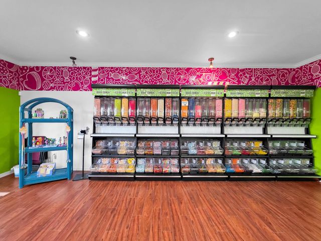 2570 Highway 87, Crystal Beach, TX 77650