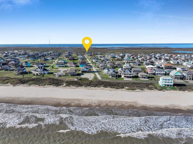 2570 Highway 87, Crystal Beach, TX 77650