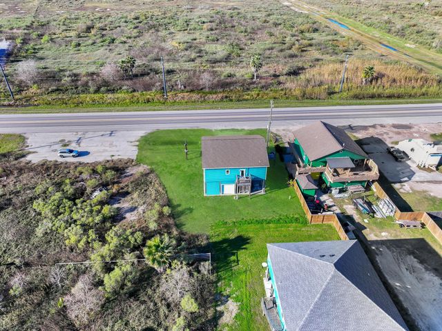 2570 Highway 87, Crystal Beach, TX 77650