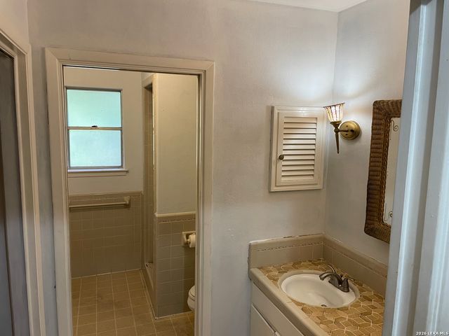 3743 LITCHFIELD DR, San Antonio, TX 78230