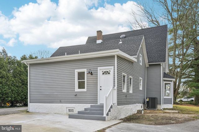 998 E BUTLER AVE, Vineland, NJ 08360