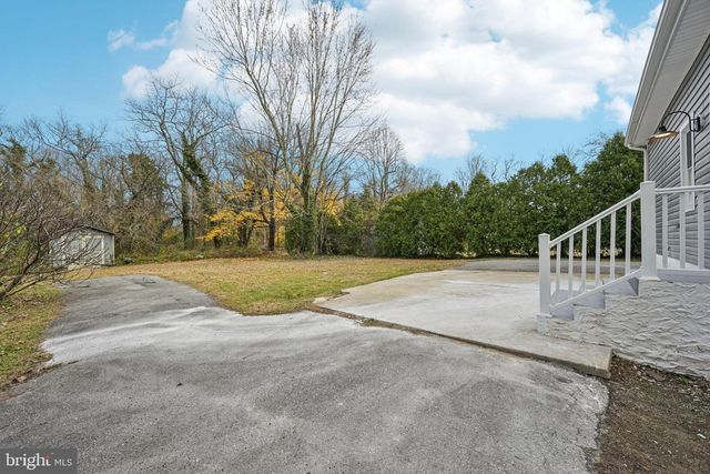 998 E BUTLER AVE, Vineland, NJ 08360