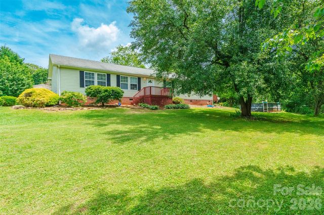 1828 Pine Hollow Place, Hudson, NC 28638