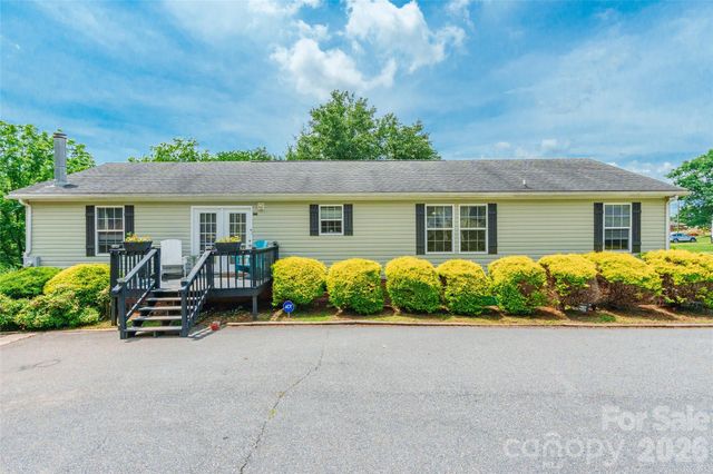 1828 Pine Hollow Place, Hudson, NC 28638