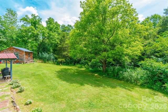 1828 Pine Hollow Place, Hudson, NC 28638