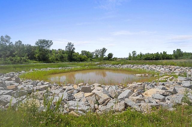 475 BRECCIA WAY, Green Bay, WI 54311