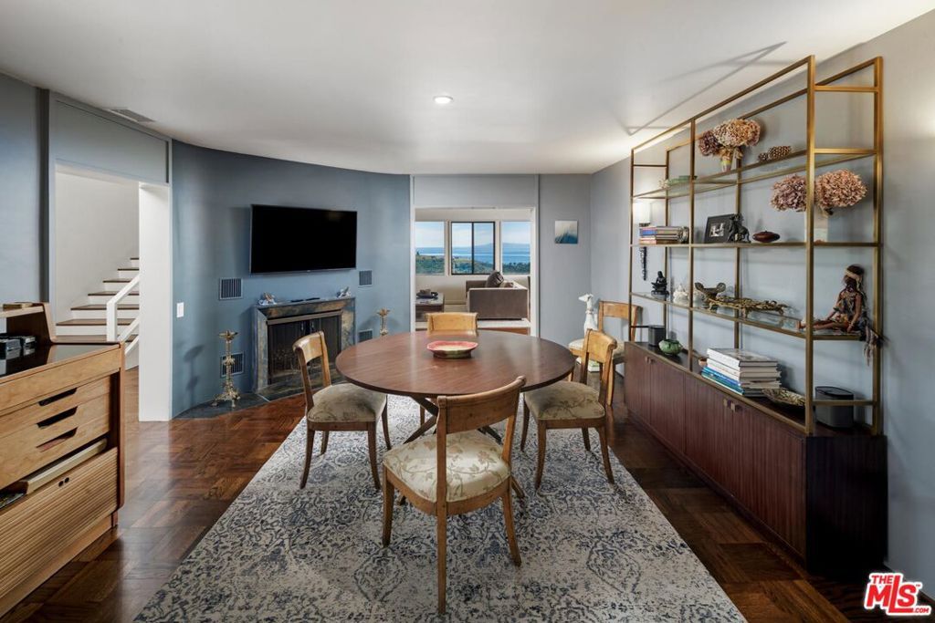 Image 10 of property listing at 7401 Shepard Mesa Road, Carpinteria, CA 93013