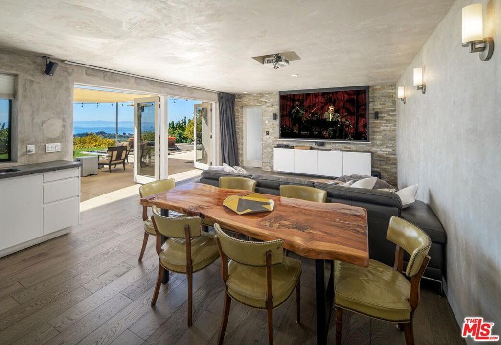 Image 22 of property listing at 7401 Shepard Mesa Road, Carpinteria, CA 93013