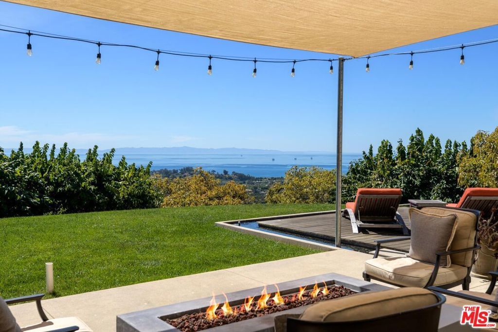 Image 25 of property listing at 7401 Shepard Mesa Road, Carpinteria, CA 93013