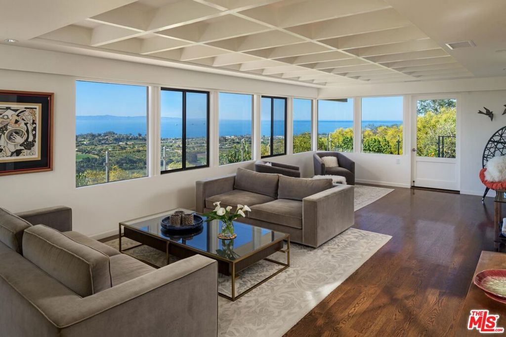 Image 6 of property listing at 7401 Shepard Mesa Road, Carpinteria, CA 93013