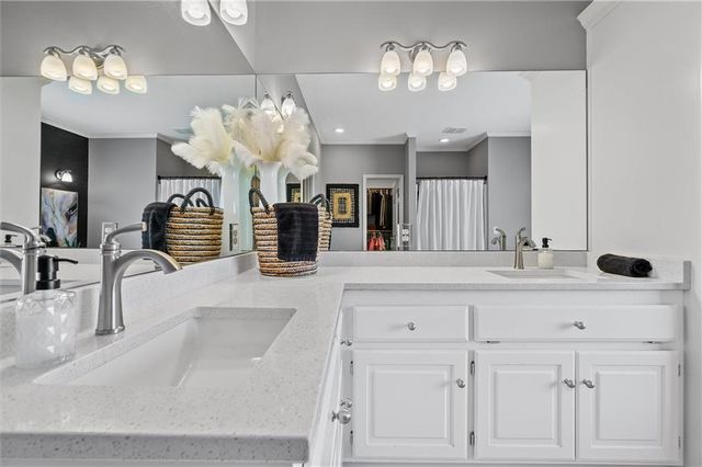 1401 Ann Circle, Excelsior Springs, MO 64024