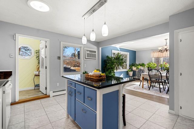 6 Golden Gate Drive, Hooksett, NH 03106