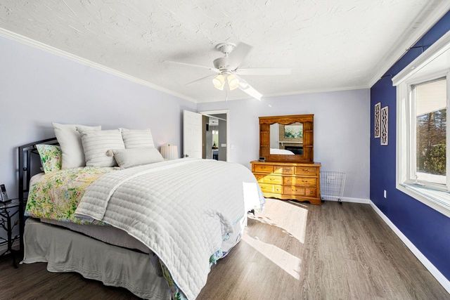 6 Golden Gate Drive, Hooksett, NH 03106