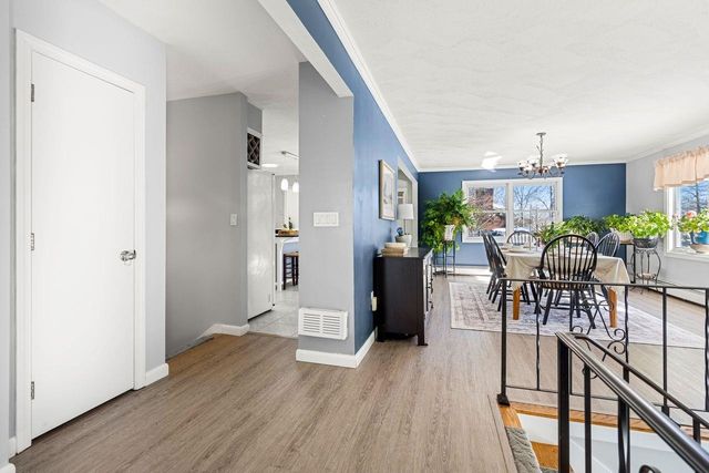 6 Golden Gate Drive, Hooksett, NH 03106