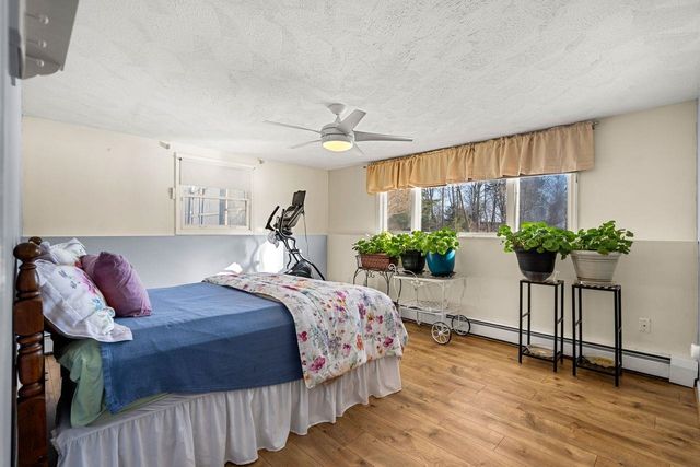 6 Golden Gate Drive, Hooksett, NH 03106