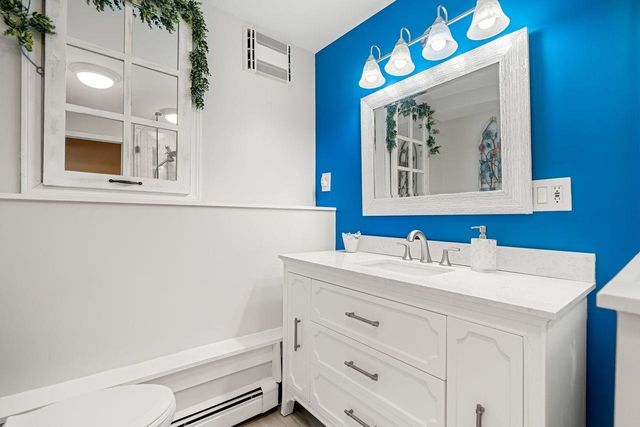 6 Golden Gate Drive, Hooksett, NH 03106