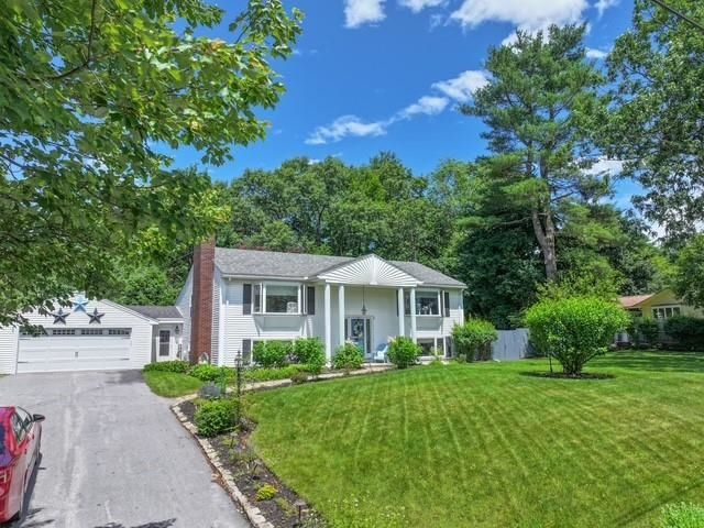 6 Golden Gate Drive, Hooksett, NH 03106