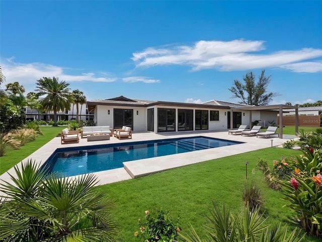 525 SLOOP LANE, Longboat Key, FL 34228