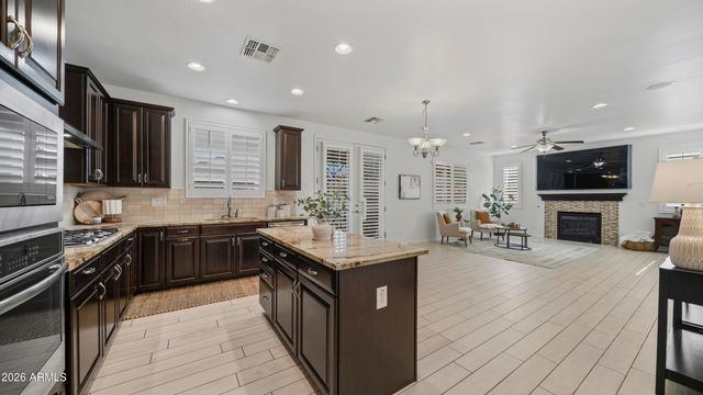 7827 E BALTIMORE Street, Mesa, AZ 85207
