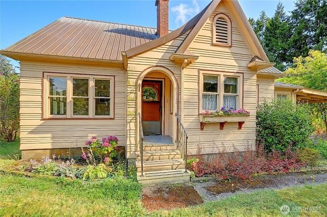 7212 Pioneer Hwy, Stanwood, WA 98292