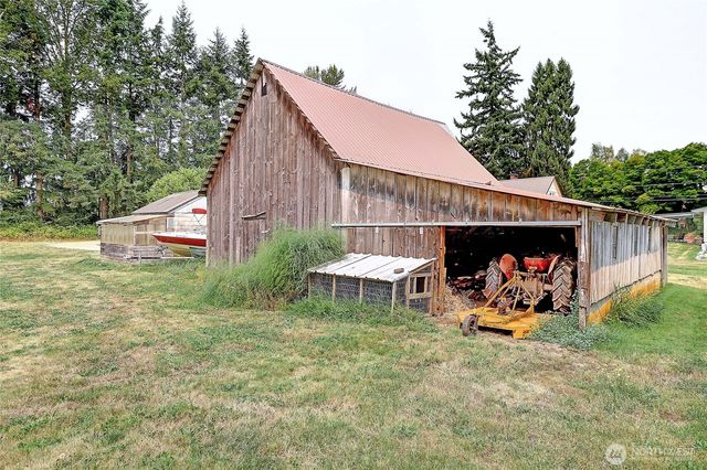 7212 Pioneer Hwy, Stanwood, WA 98292