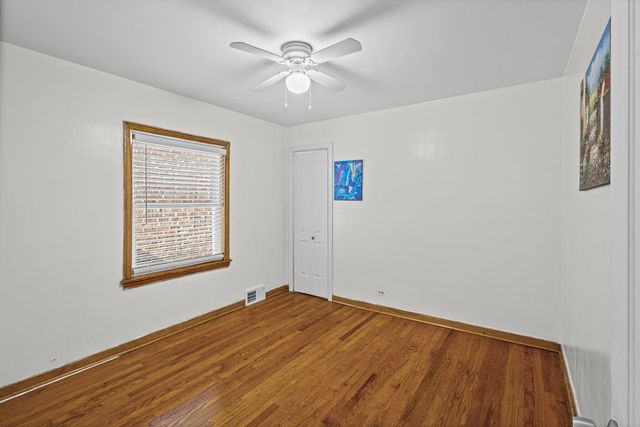 8340 S Yates Boulevard, Chicago, IL 60617