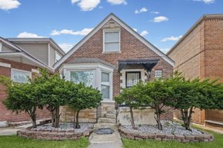 8340 S Yates Boulevard, Chicago, IL 60617