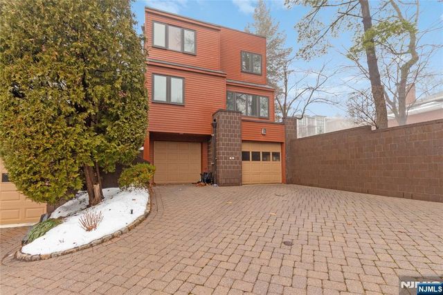 55 Hidden Ledge Road, Englewood, NJ 07631