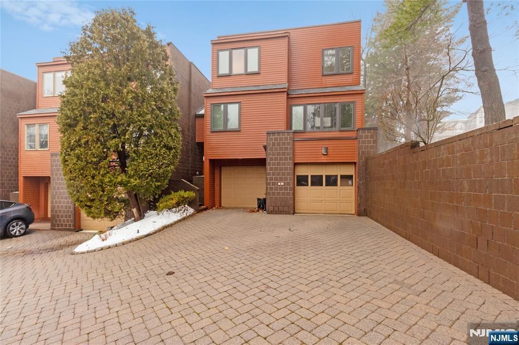 55 Hidden Ledge Road, Englewood, NJ 07631