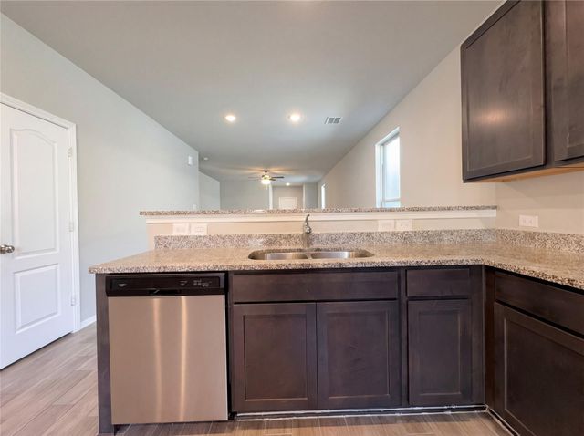 919 Cobalt Crest Lane, Houston, TX 77336