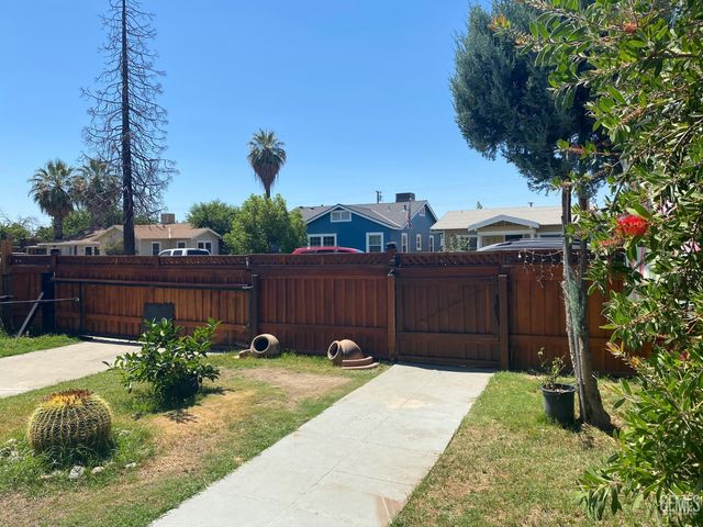 916 33rd Street, Bakersfield, CA 93301