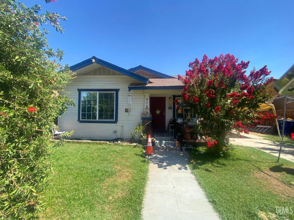 916 33rd Street, Bakersfield, CA 93301