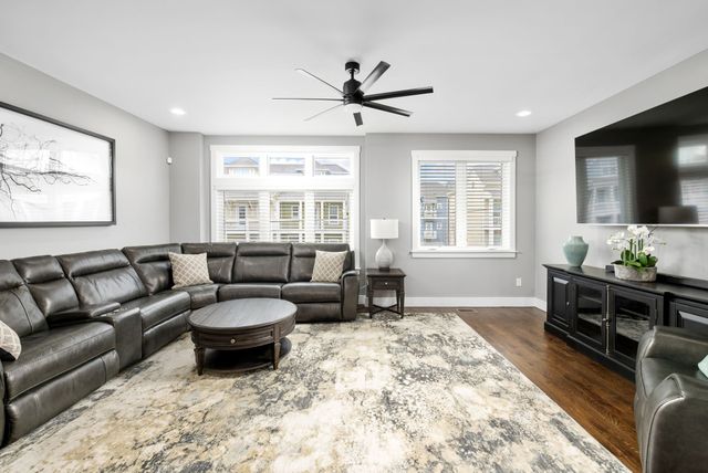 222 22nd St, Old Hickory, TN 37138