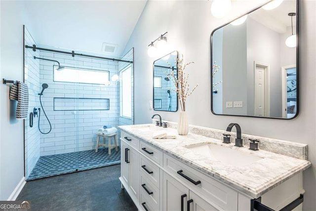 868 Scott Circle, Decatur, GA 30033