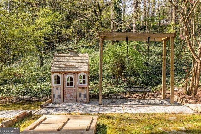 868 Scott Circle, Decatur, GA 30033