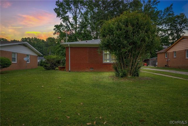 1939 Burks St, Petersburg, VA 23805