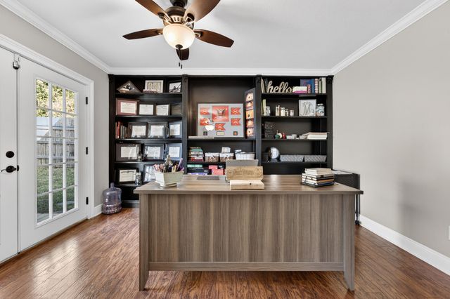 33 Birch Avenue, Shalimar, FL 32579