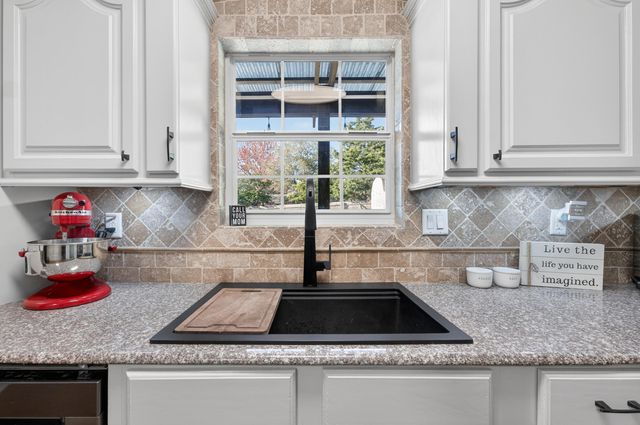 33 Birch Avenue, Shalimar, FL 32579