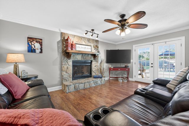 33 Birch Avenue, Shalimar, FL 32579