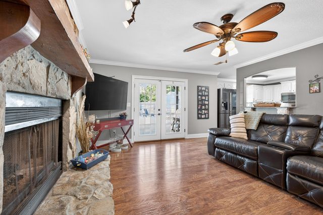 33 Birch Avenue, Shalimar, FL 32579