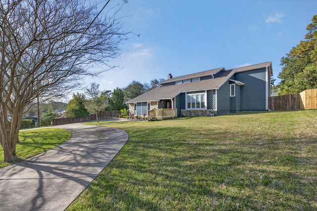 33 Birch Avenue, Shalimar, FL 32579