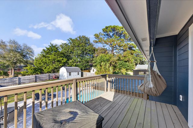 33 Birch Avenue, Shalimar, FL 32579