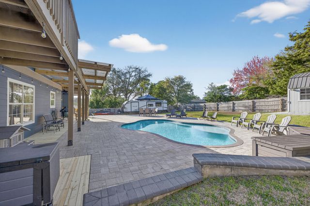 33 Birch Avenue, Shalimar, FL 32579